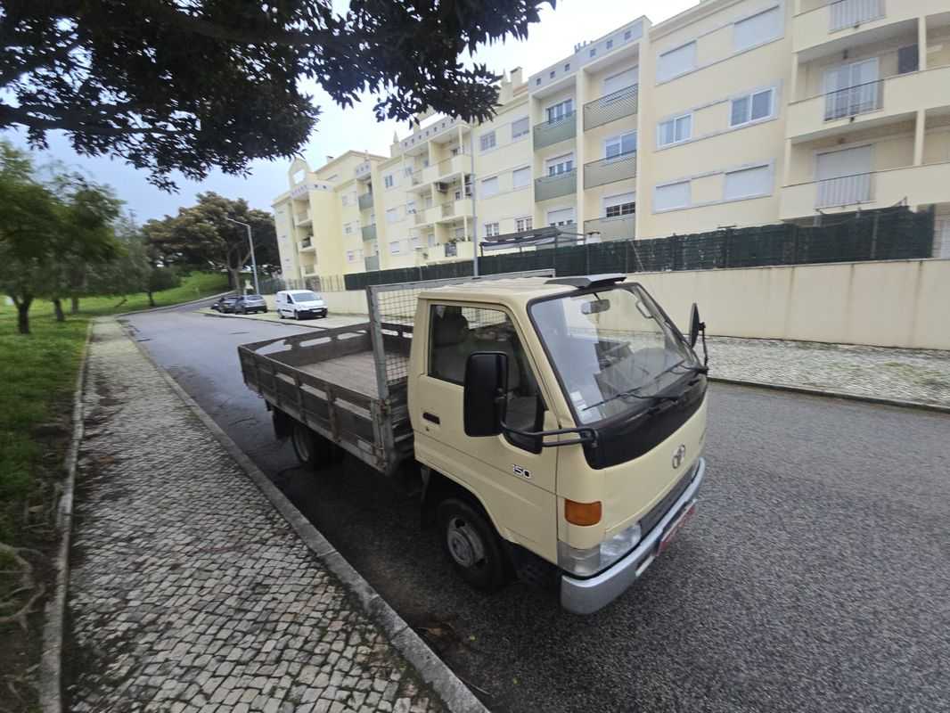 toyota-dyna-2021-diesel-3000cc