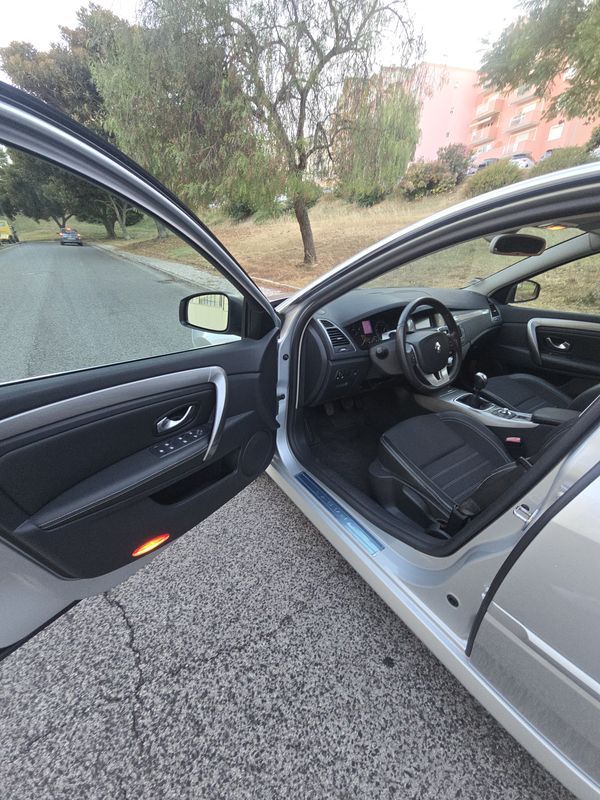 renault-laguna-2010-diesel-1461cc