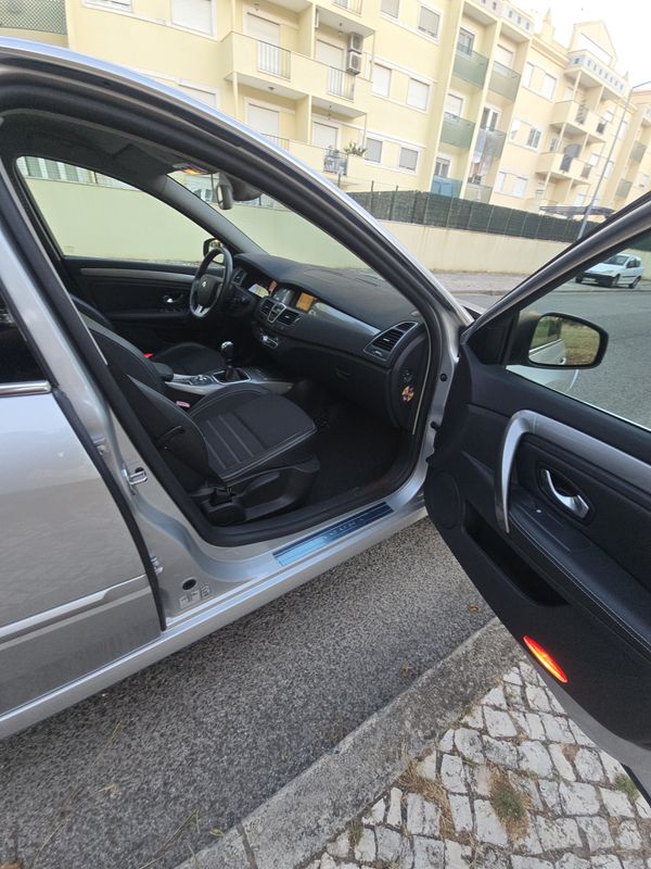 renault-laguna-2010-diesel-1461cc