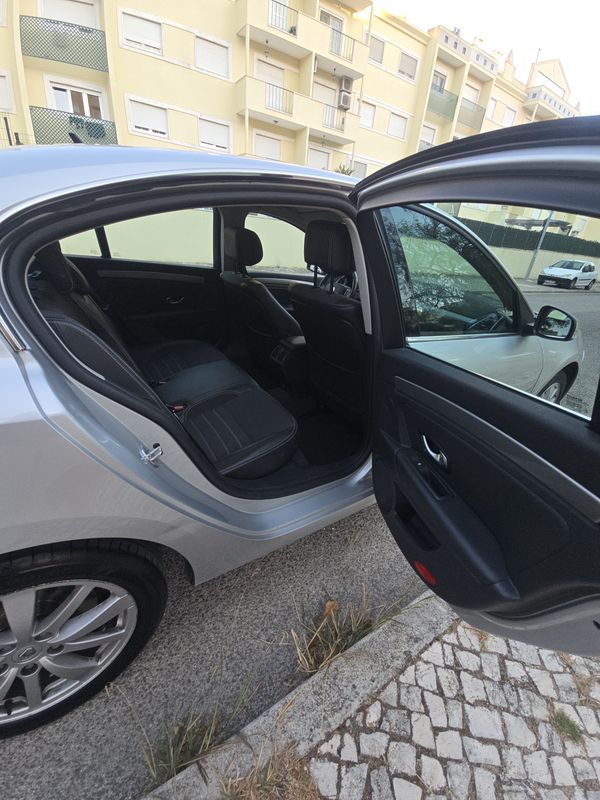 renault-laguna-2010-diesel-1461cc