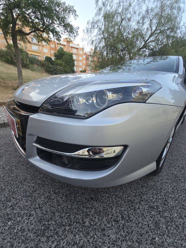 renault-laguna-2010-diesel-1461cc
