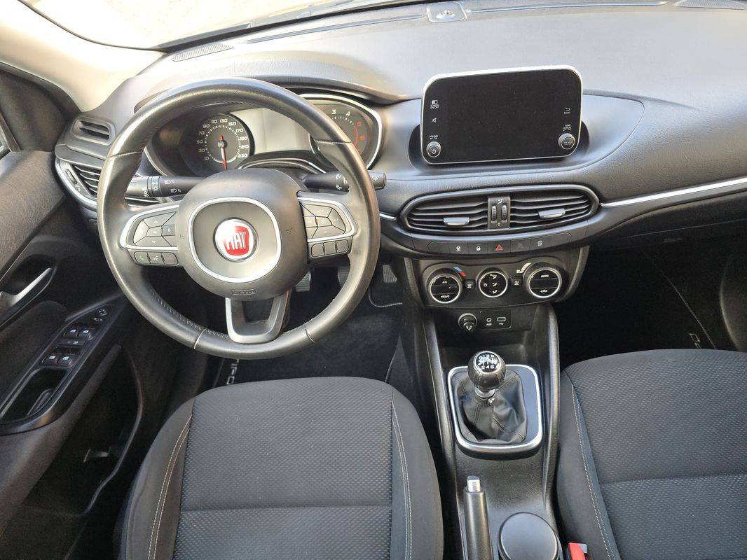 fiat-tipo-station-wagon-2016-diesel-1598cc