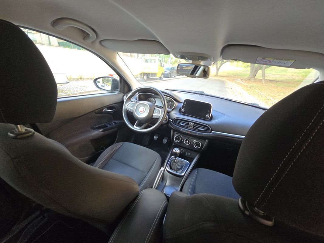 fiat-tipo-station-wagon-2016-diesel-1598cc