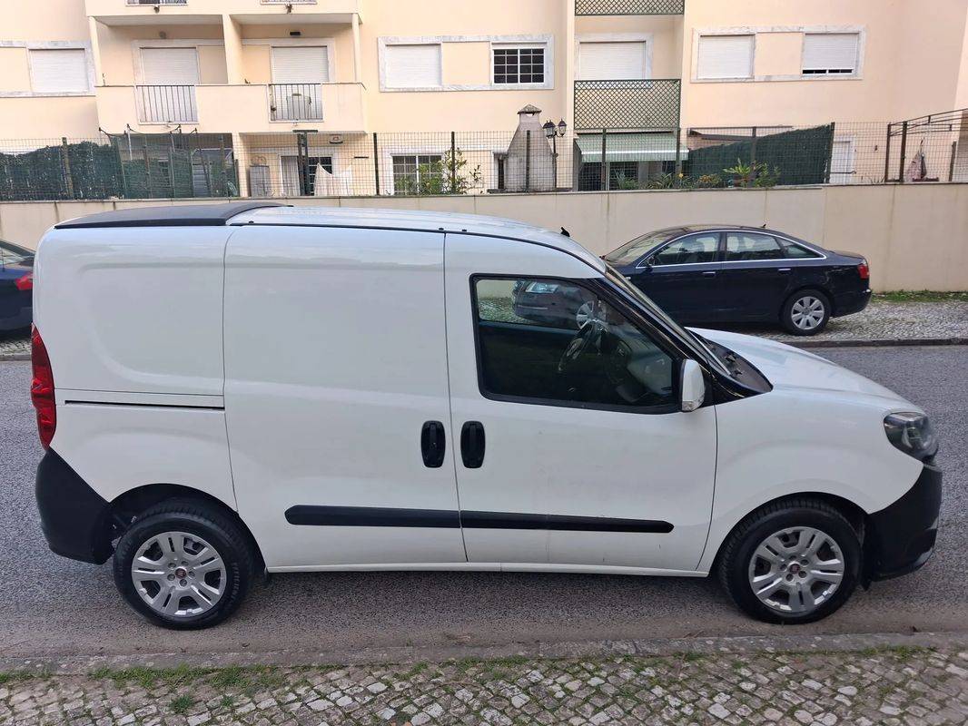 fiat-doblo-2022-diesel-1600cc