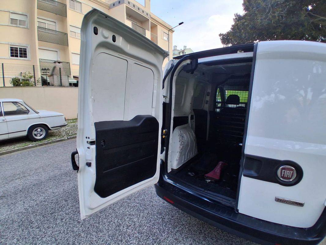 fiat-doblo-2022-diesel-1600cc