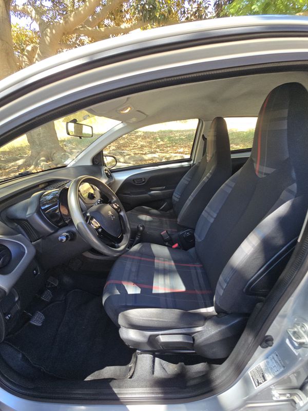 peugeot-108-2015-gasolina-998cc