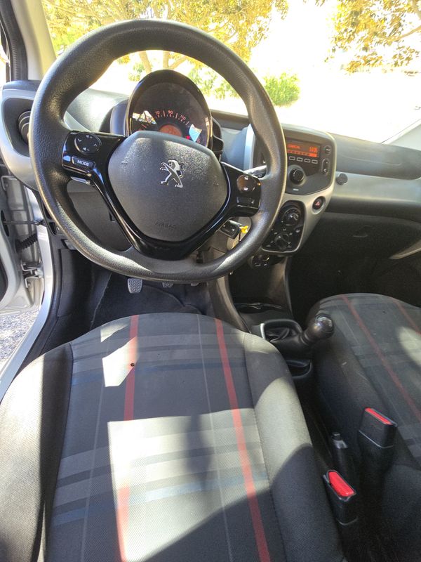 peugeot-108-2015-gasolina-998cc