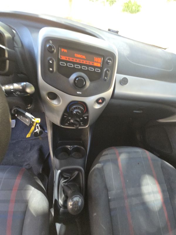 peugeot-108-2015-gasolina-998cc