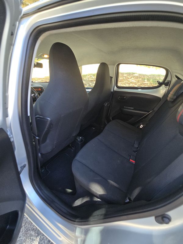 peugeot-108-2015-gasolina-998cc
