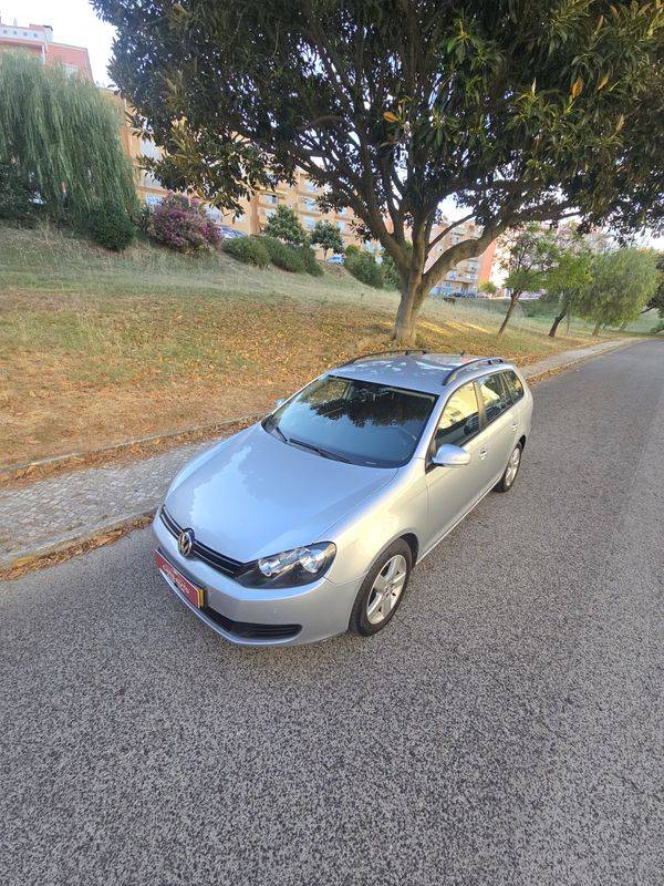 volkswagen-golf-variant-2011-diesel-1598cc