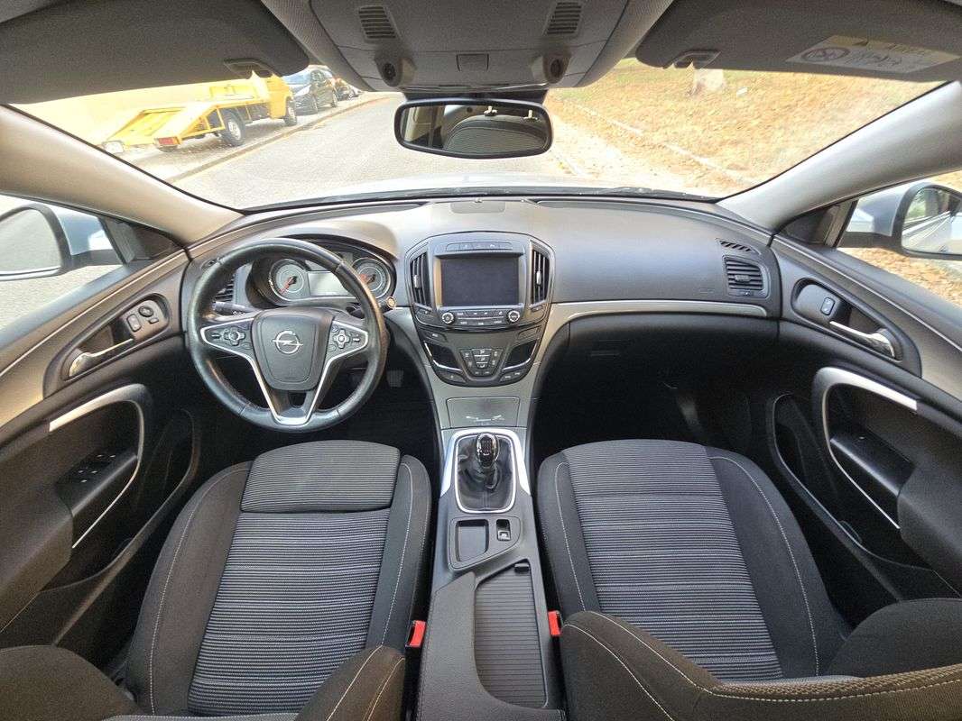 opel-insignia-2016-diesel-1598cc