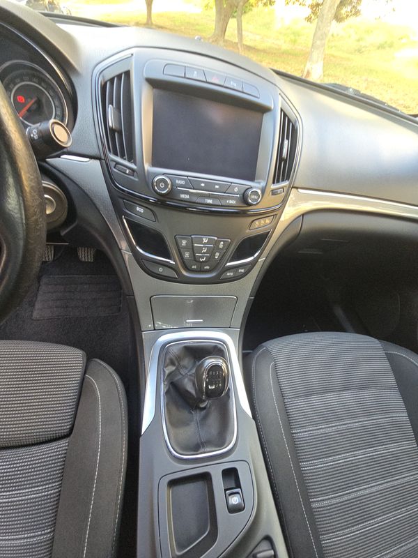 opel-insignia-2016-diesel-1598cc