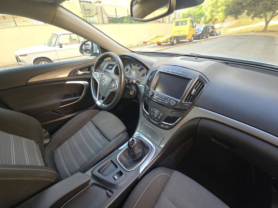 opel-insignia-2016-diesel-1598cc