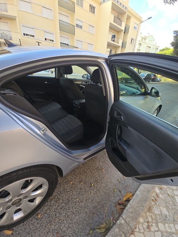 opel-insignia-2016-diesel-1598cc