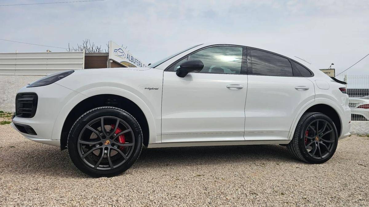 porsche-cayenne-2022-hibrido-a-gasolina-2995cc