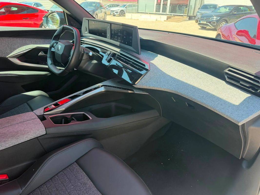 peugeot-5008-2025-gasolina-1199cc