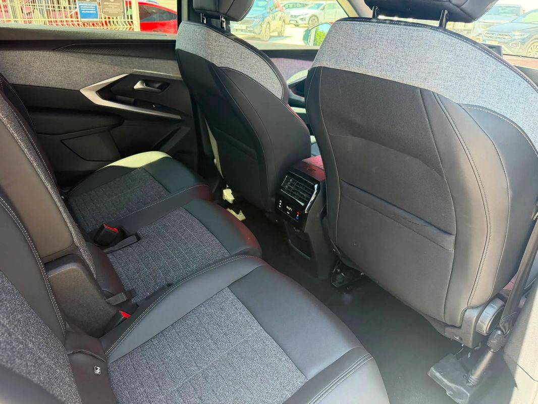 peugeot-5008-2025-gasolina-1199cc
