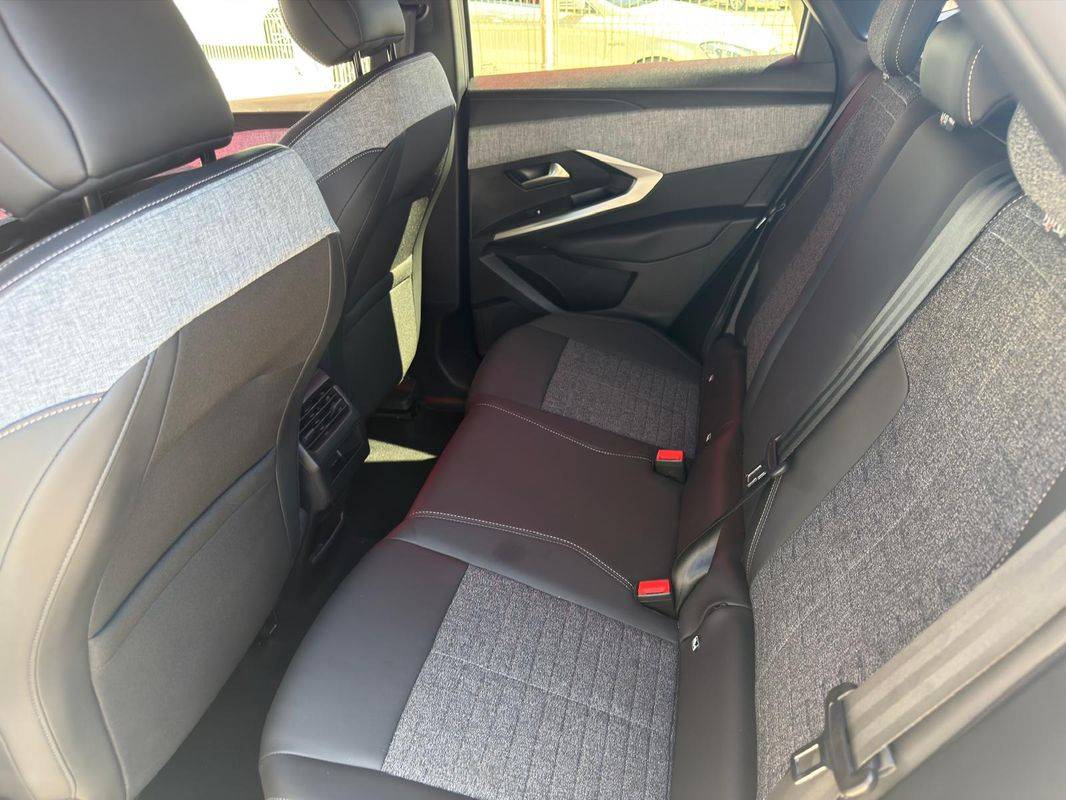 peugeot-3008-2025-gasolina-1199cc