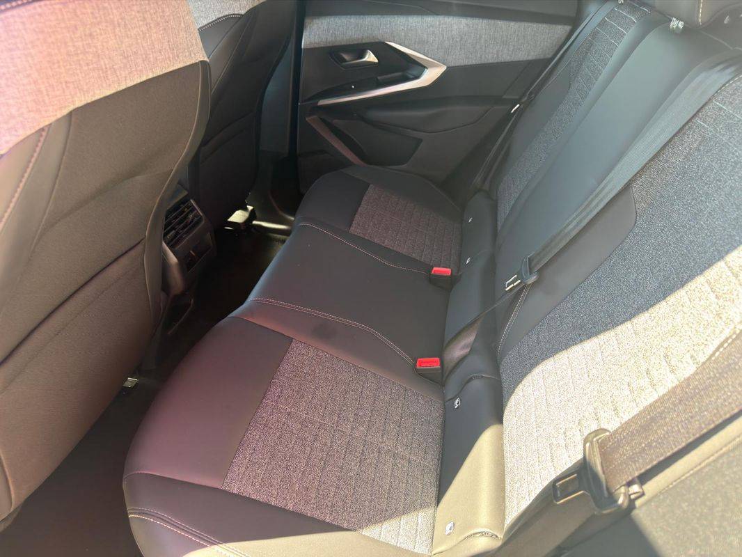 peugeot-3008-2025-gasolina-1199cc