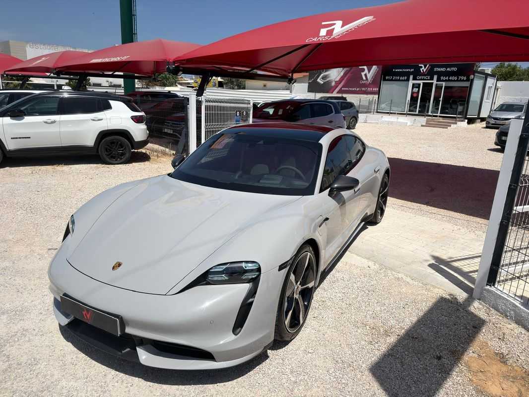 porsche-taycan-2022-eletrico-0cc