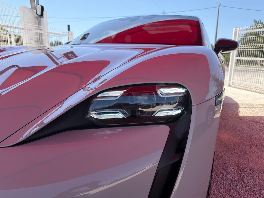 porsche-taycan-2022-eletrico-0cc