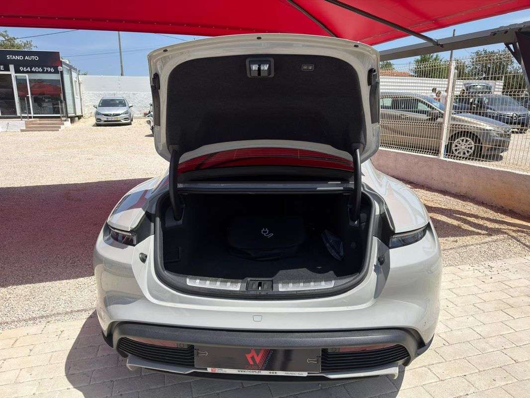 porsche-taycan-2022-eletrico-0cc