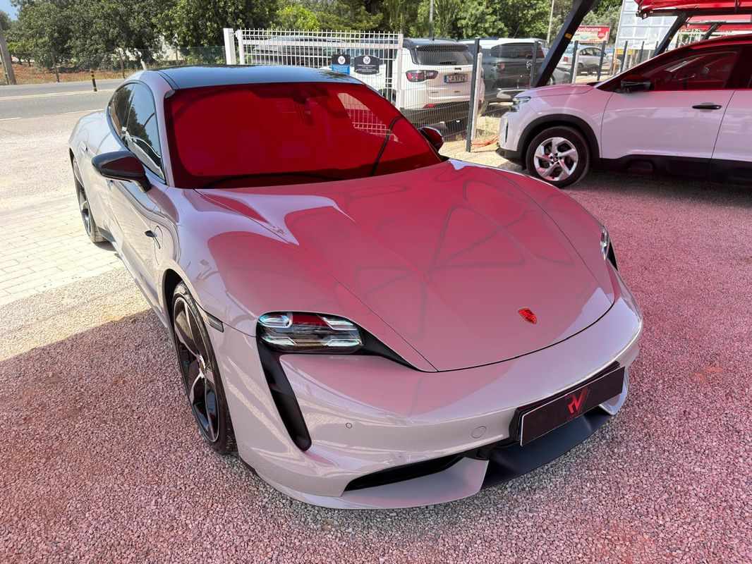 porsche-taycan-2022-eletrico-0cc