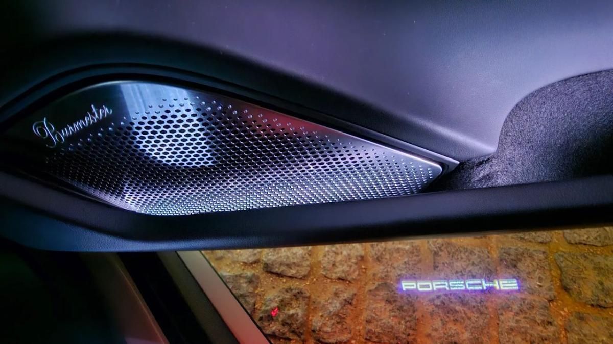 porsche-taycan-2022-eletrico-0cc