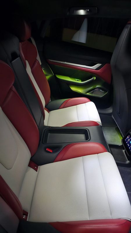 porsche-taycan-2022-eletrico-0cc