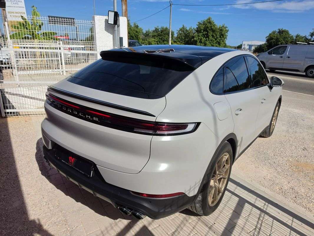 porsche-cayenne-2025-hibrido-a-gasolina-2995cc