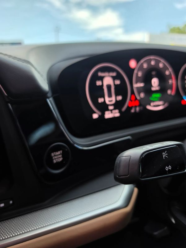 porsche-cayenne-2025-hibrido-a-gasolina-2995cc