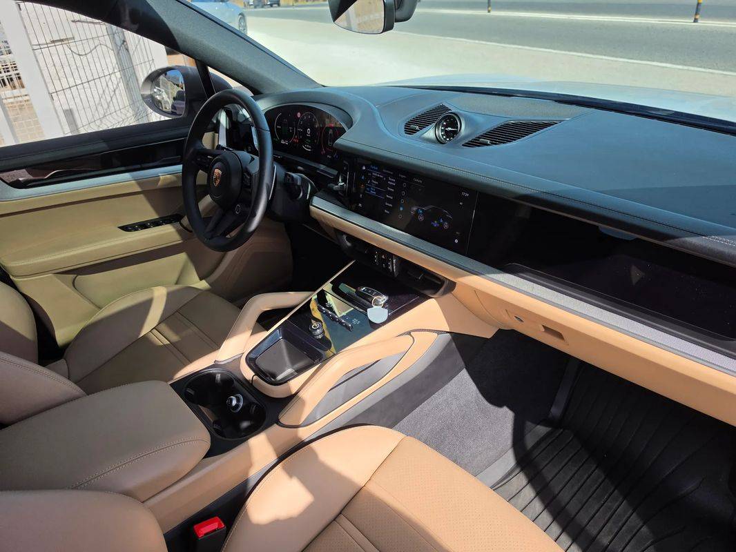 porsche-cayenne-2025-hibrido-a-gasolina-2995cc