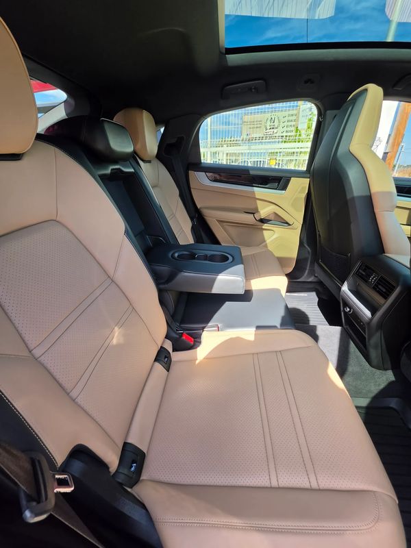 porsche-cayenne-2025-hibrido-a-gasolina-2995cc