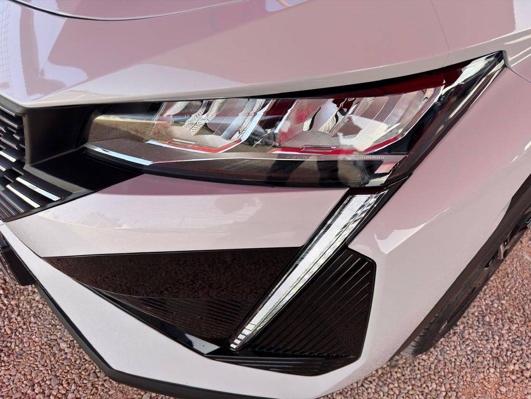 peugeot-408-2025-hibrido-a-gasolina-1598cc