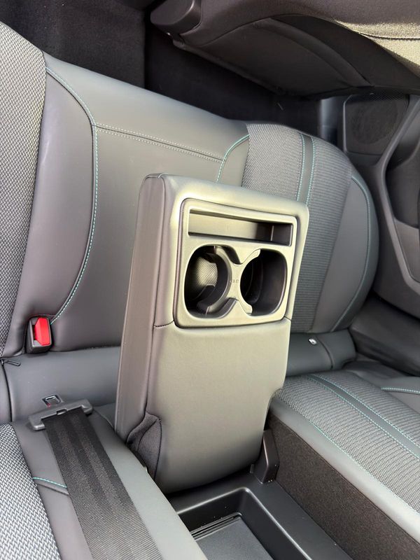 peugeot-408-2025-hibrido-a-gasolina-1598cc