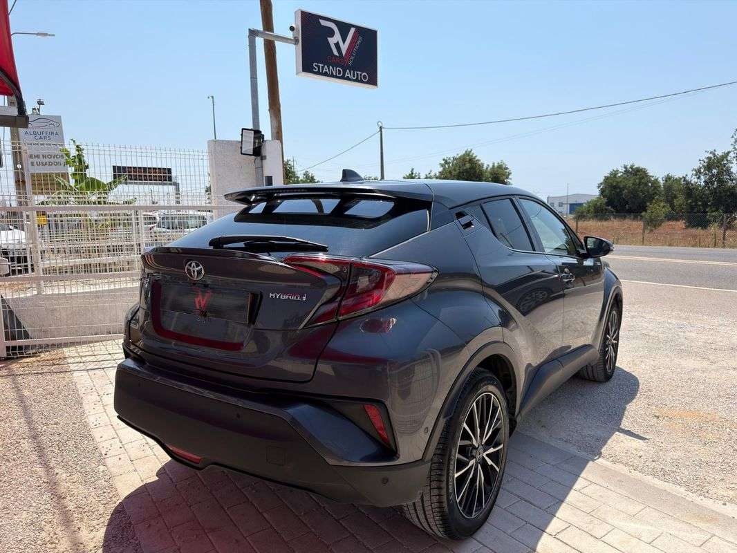 toyota-c-hr-2019-hibrido-a-gasolina-1798cc