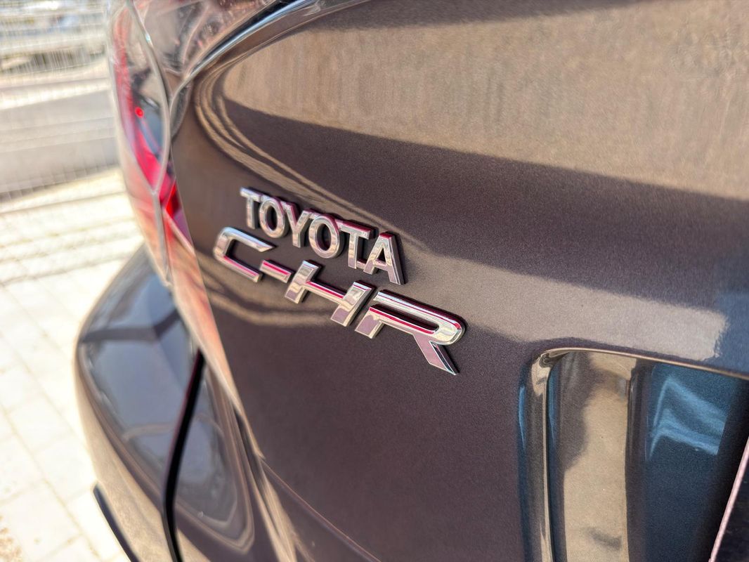 toyota-c-hr-2019-hibrido-a-gasolina-1798cc