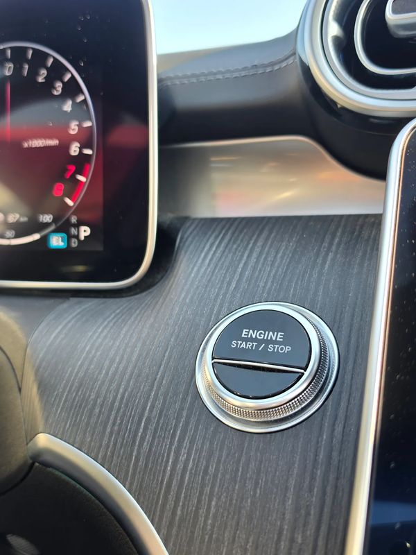 mercedes-benz-classe-c-2023-hibrido-a-gasolina-1991cc