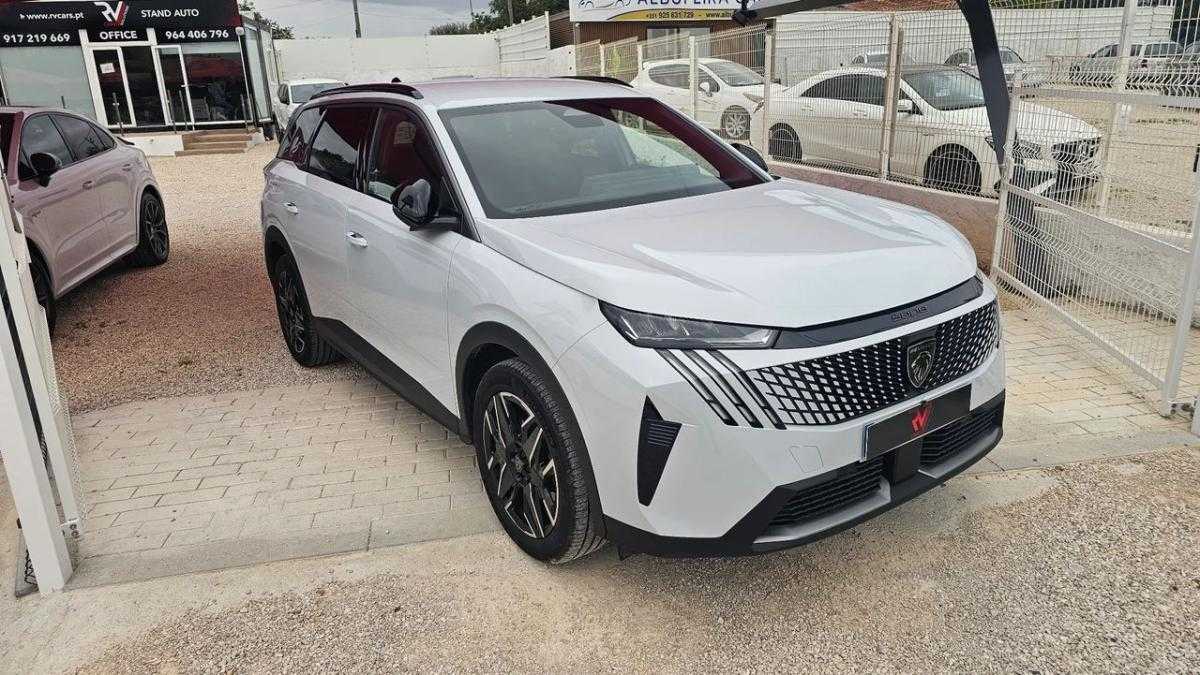 peugeot-5008-2025-gasolina-1199cc