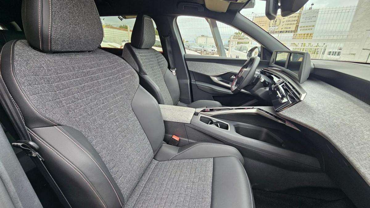 peugeot-5008-2025-gasolina-1199cc