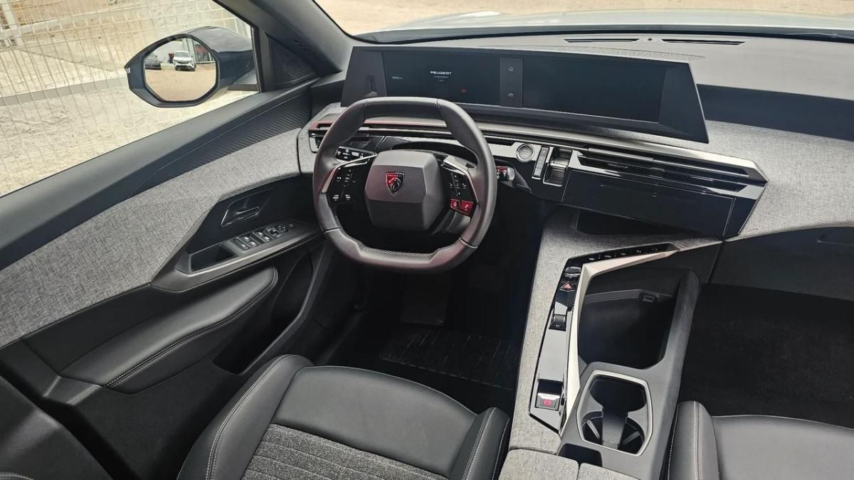 peugeot-5008-2025-gasolina-1199cc