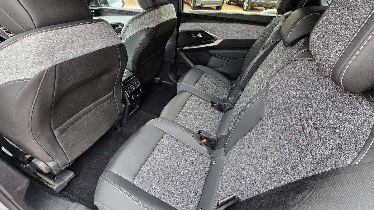 peugeot-5008-2025-gasolina-1199cc