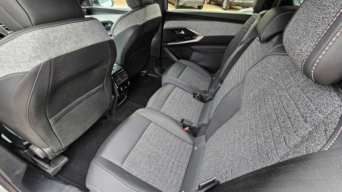 peugeot-5008-2025-gasolina-1199cc