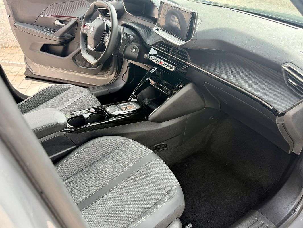peugeot-2008-2025-gasolina-1199cc