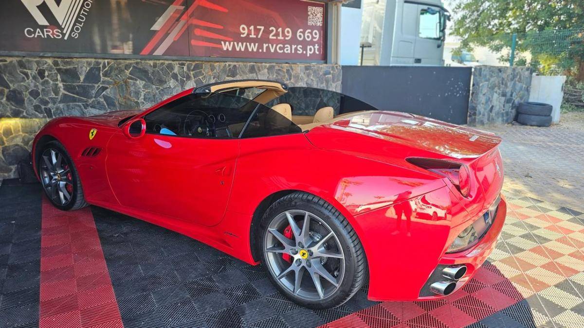 ferrari-california-2009-gasolina-4297cc