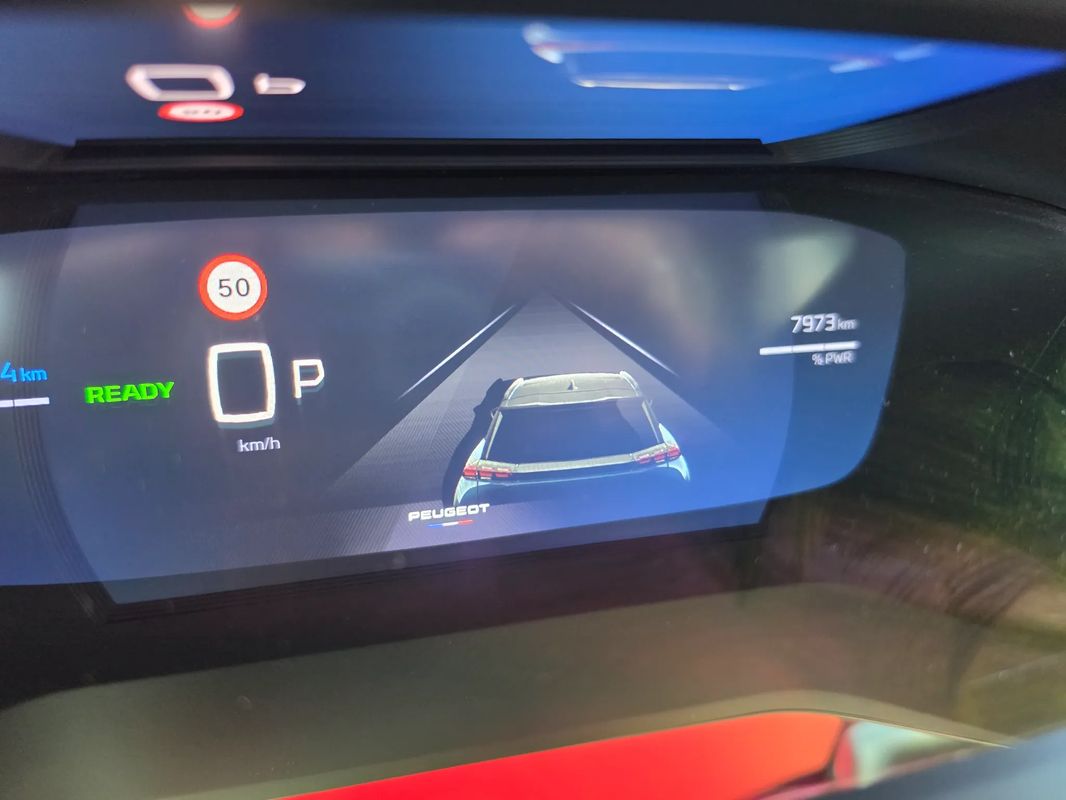 peugeot-2008-2025-eletrico-0cc