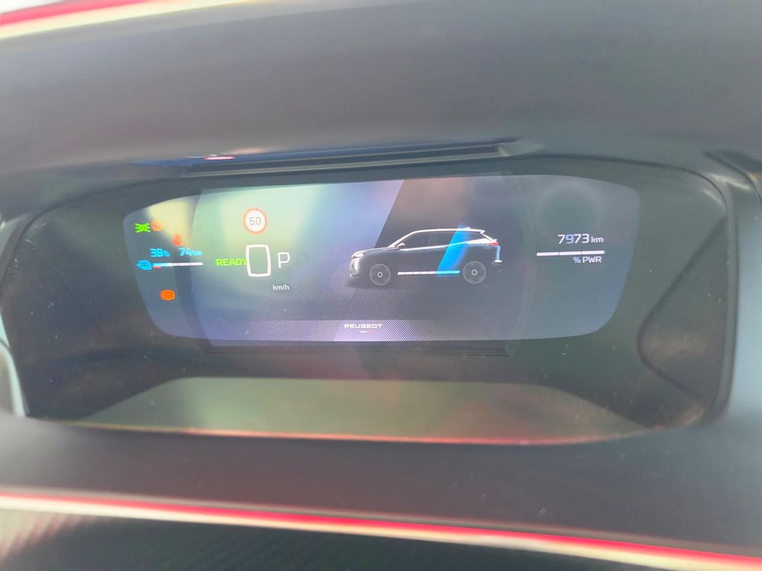 peugeot-2008-2025-eletrico-0cc