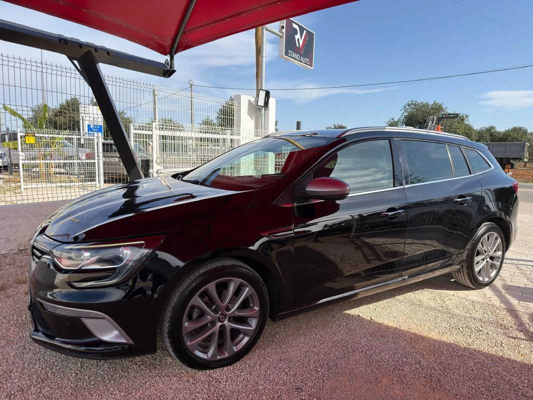 renault-megane-sport-tourer-2018-diesel-1461cc
