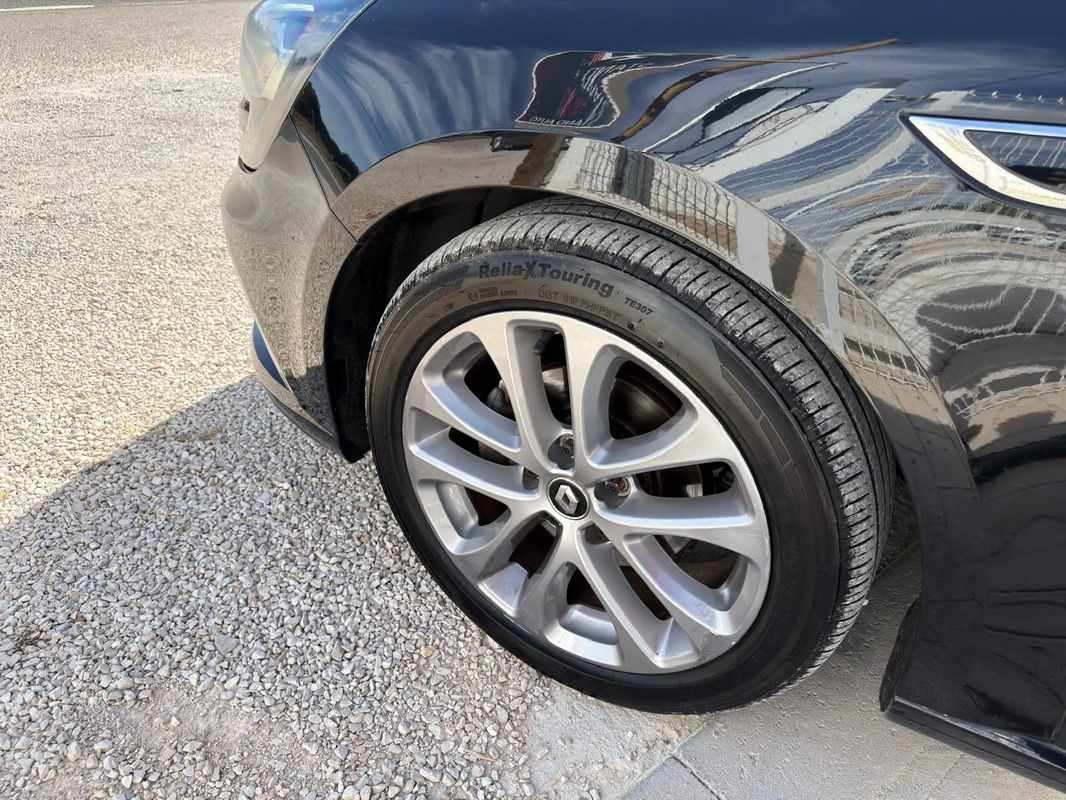 renault-megane-sport-tourer-2018-diesel-1461cc