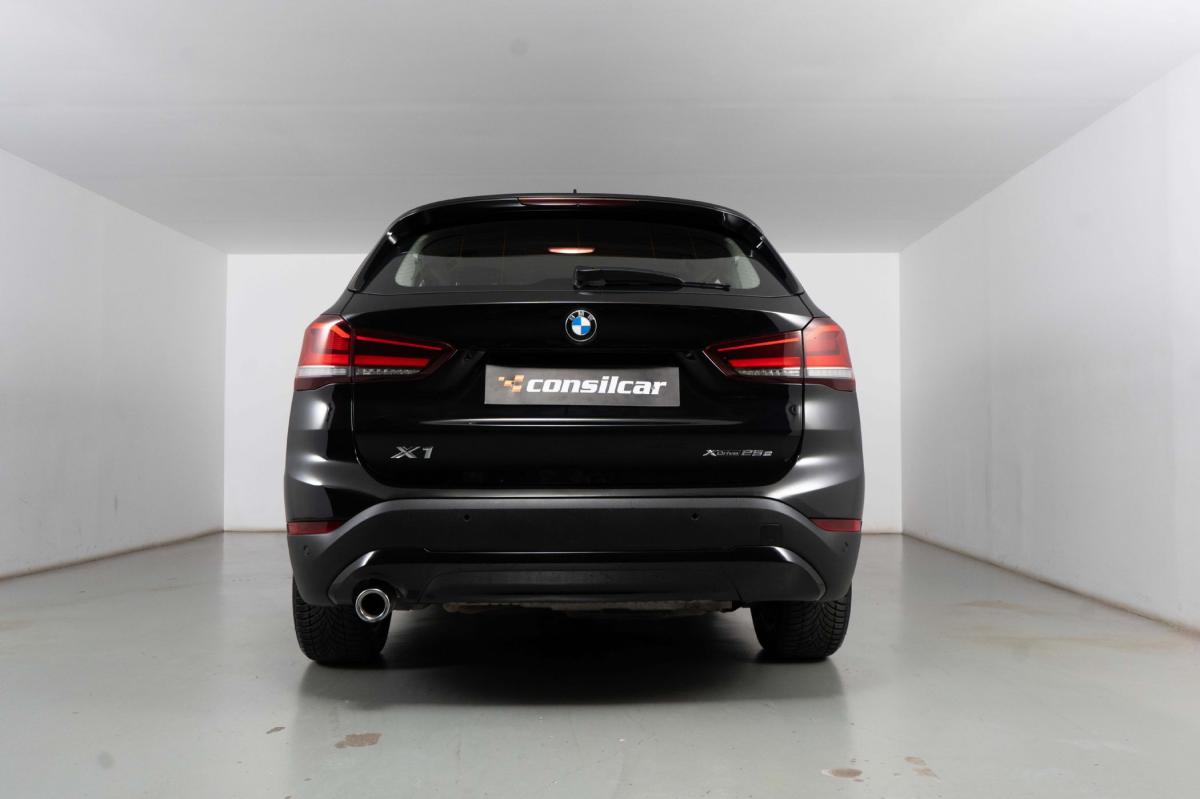 bmw-x1-2021-hibrido-a-gasolina-1499cc